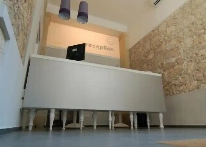 Lol Siracusa Hostel *